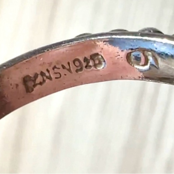 Vintage Handmade Designer Signed Sterling Silver Dotted Peridot Band Ring,Size 6 - Picture 8 of 12